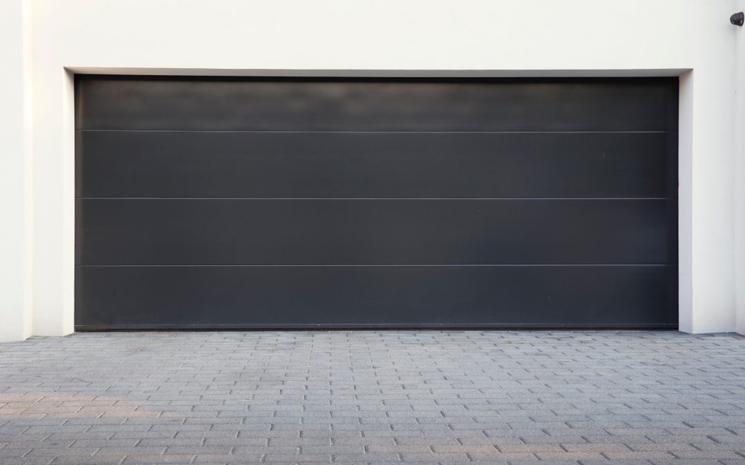 Choosing Garage Door Colors in Nashville: Trends & Tips